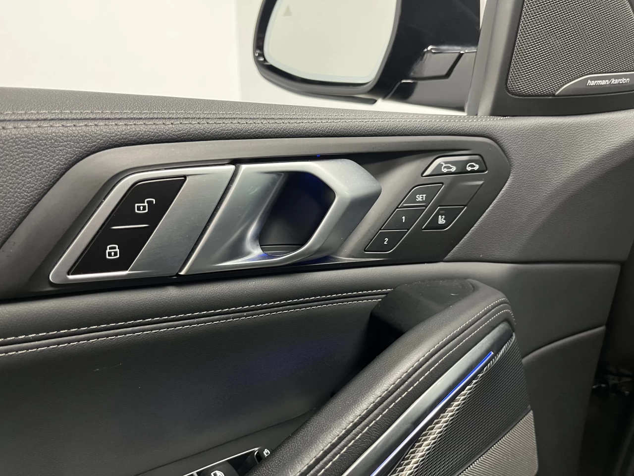 2023 BMW X6 SOLD MSPORT-FROZEN BLACK METALLIC-SKY LOUNGE Image principale