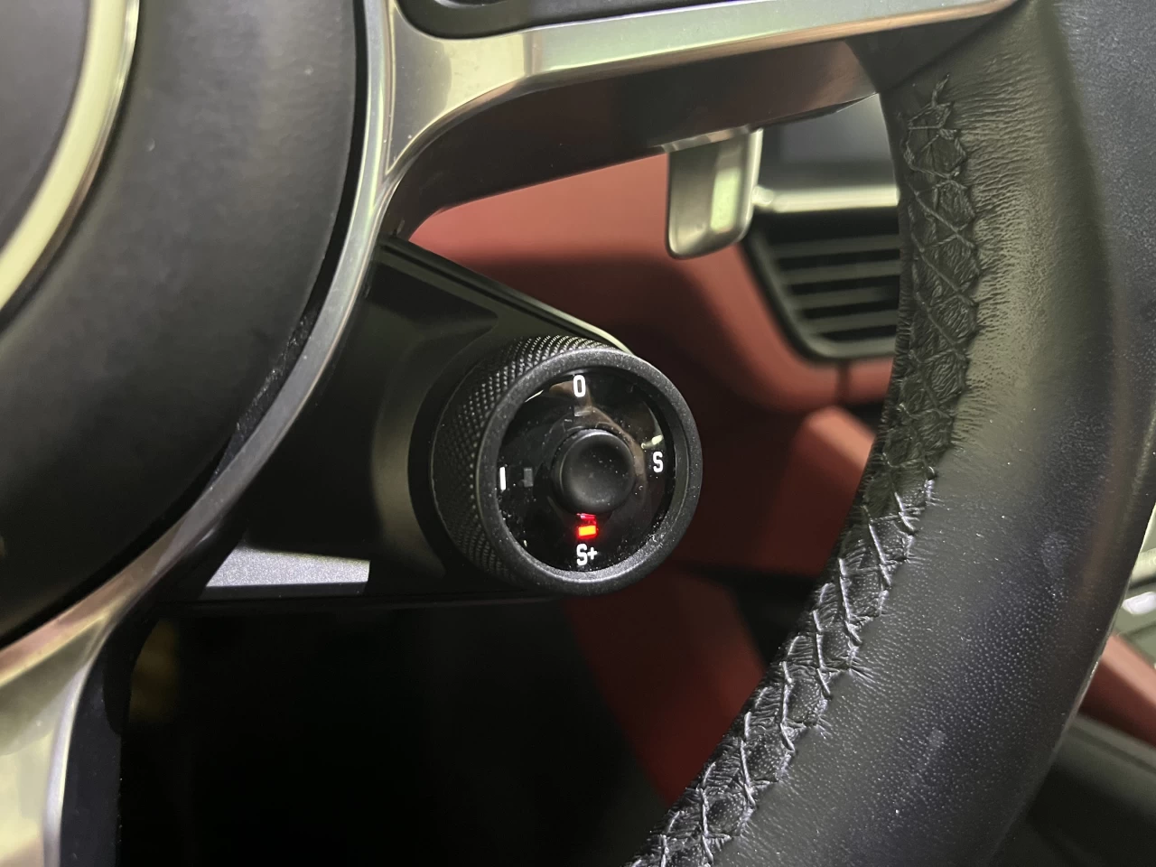 2022 Porsche Cayenne Coupe AWD Image principale