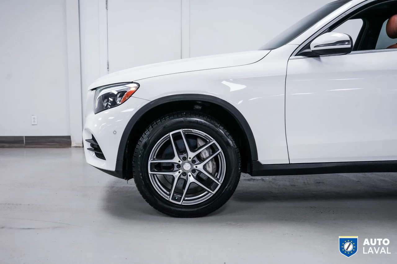 2016 Mercedes-Benz GLC 4MATIC 4dr GLC 300 Image principale