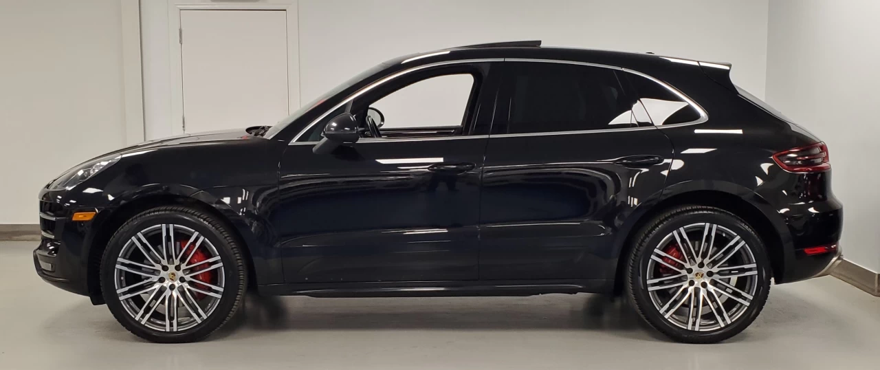 2015 Porsche Macan AWD 4dr Turbo Main Image