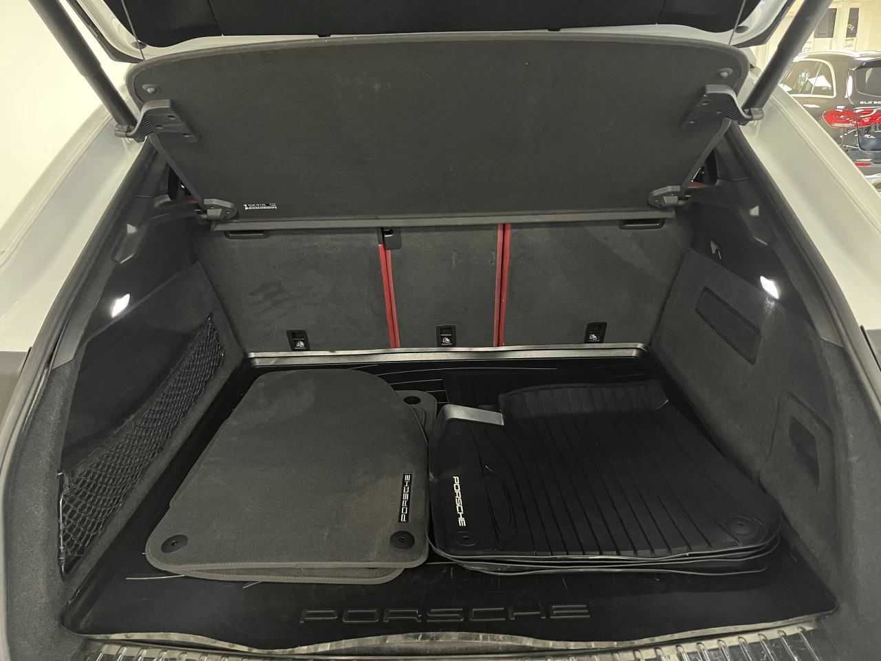 2022 Porsche Cayenne Coupe AWD Image principale