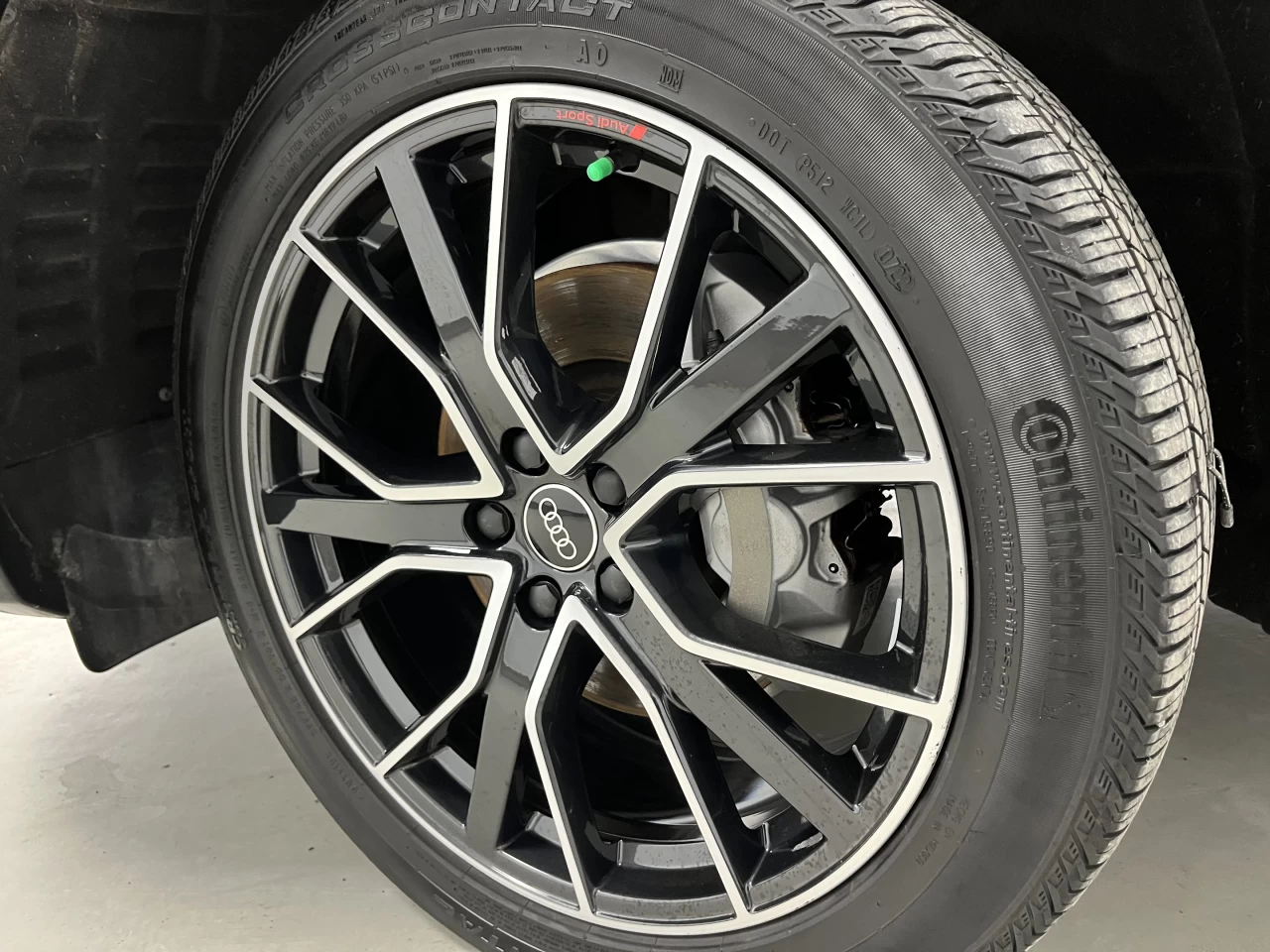 2022 Audi Q5 Sportback Technik 45 TFSI quattro *LOW KM* Main Image