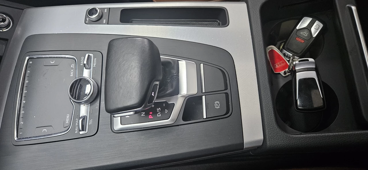 2019 Audi Q5 45 TFSI quattro TECHNIK HUD S-LINE PREMIUM SEATS Main Image