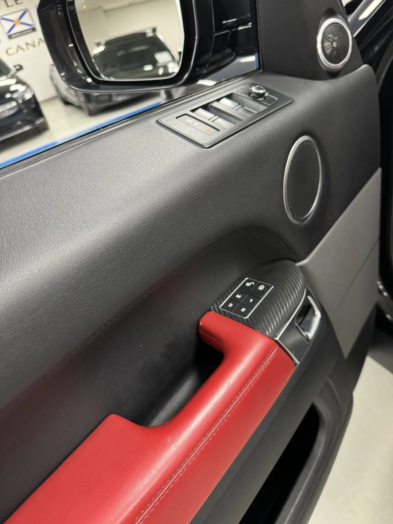 2016 Land Rover Range Rover Sport V8 SC Dynamic - FULL BLACK/RED - LOW KM - 510HP! Main Image