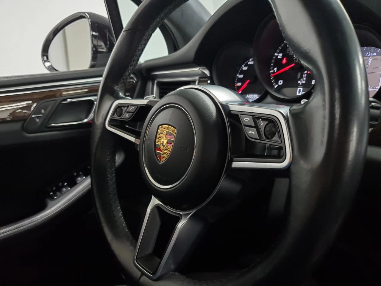 2015 Porsche Macan AWD 4dr Turbo Main Image