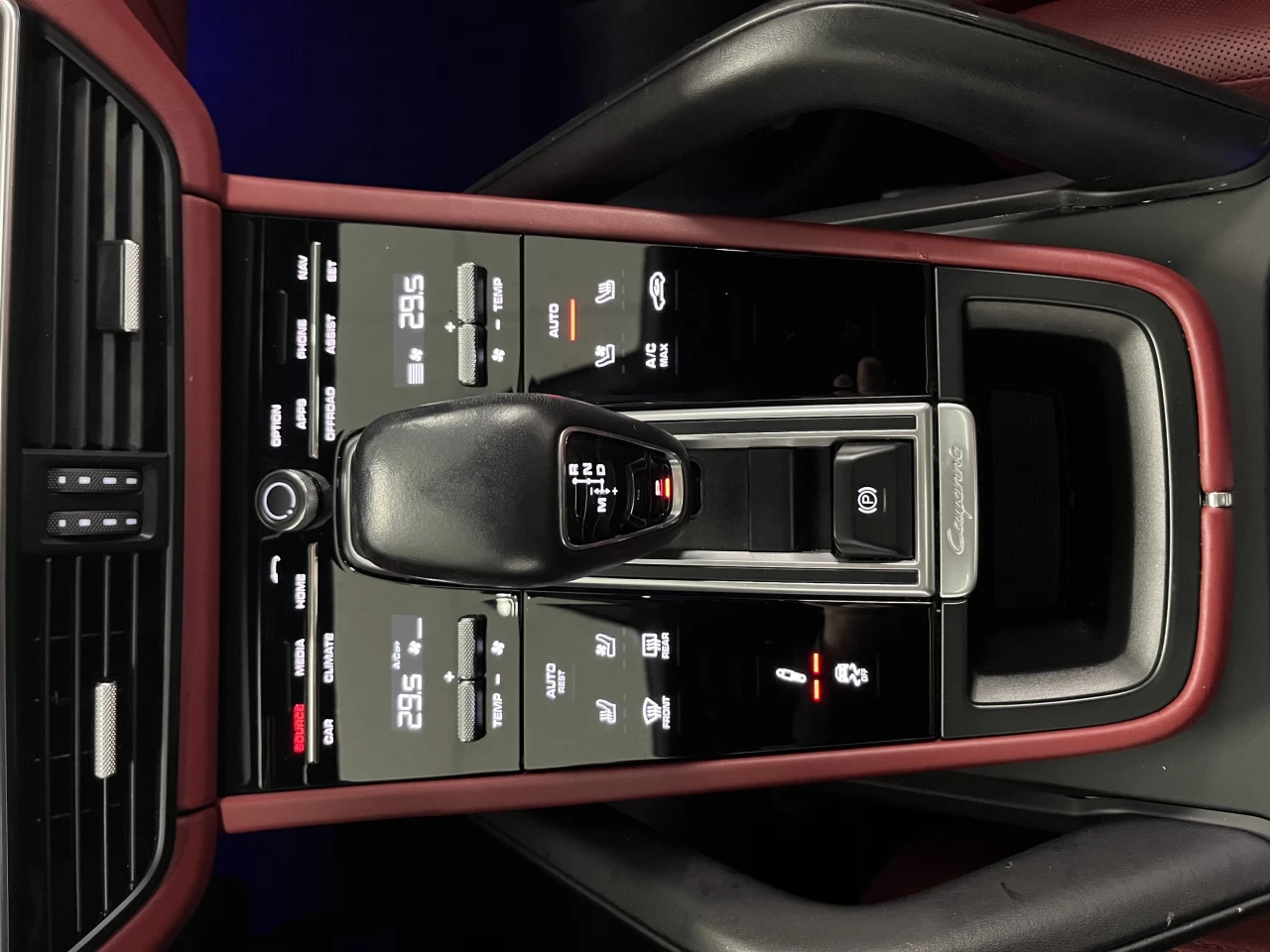 2022 Porsche Cayenne Coupe AWD Image principale