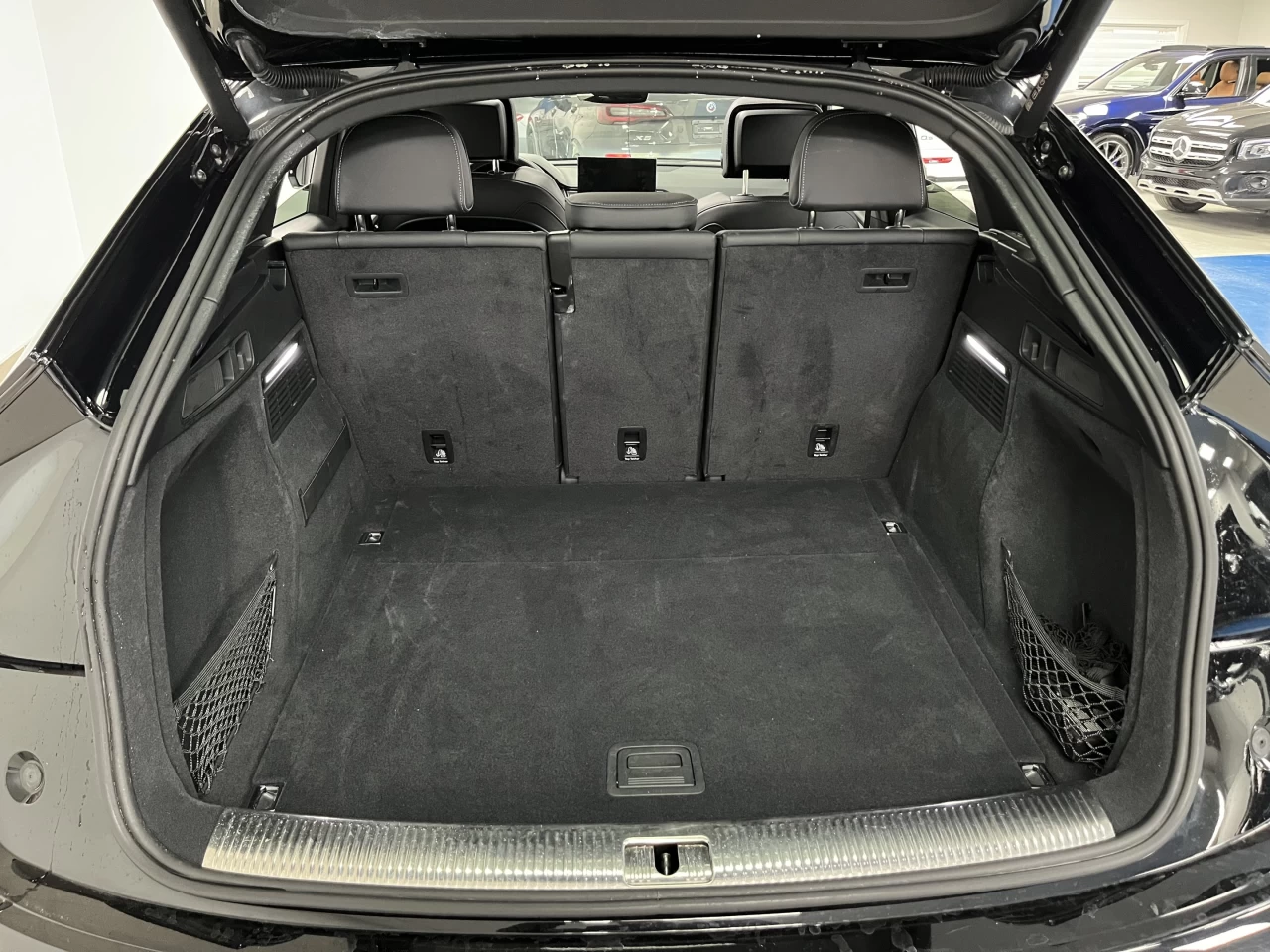 2022 Audi Q5 Sportback Technik 45 TFSI quattro *LOW KM* Main Image