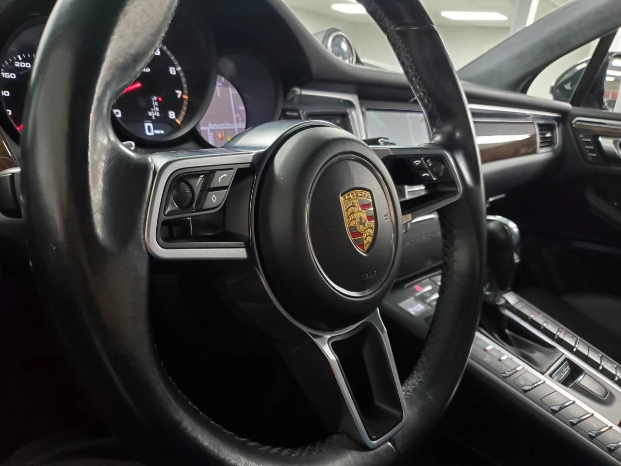 2015 Porsche Macan AWD 4dr Turbo Main Image