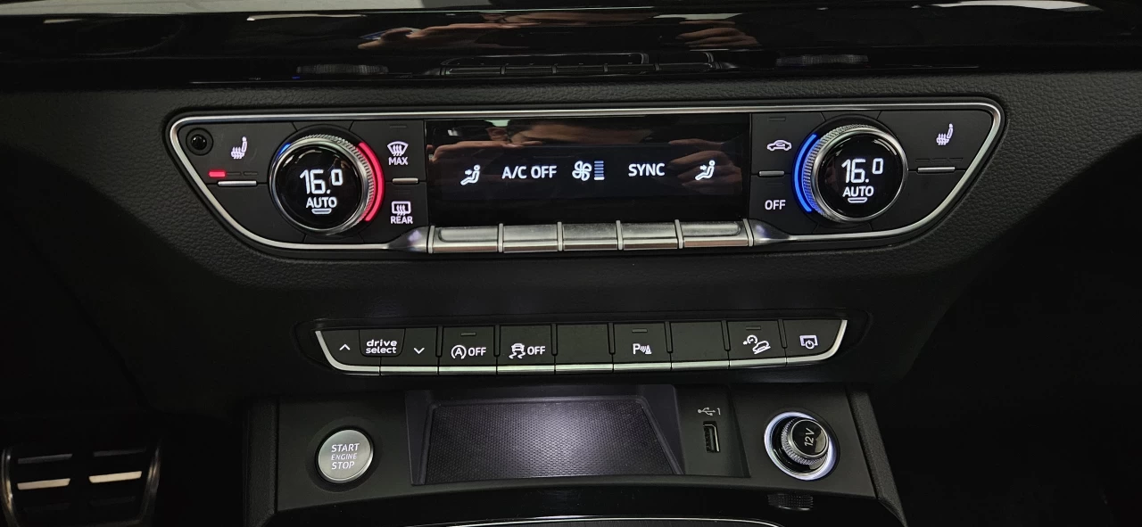 2020 Audi Q5 45 TFSI quattro Main Image