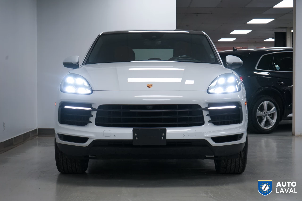 2022 Porsche Cayenne Coupe AWD Main Image