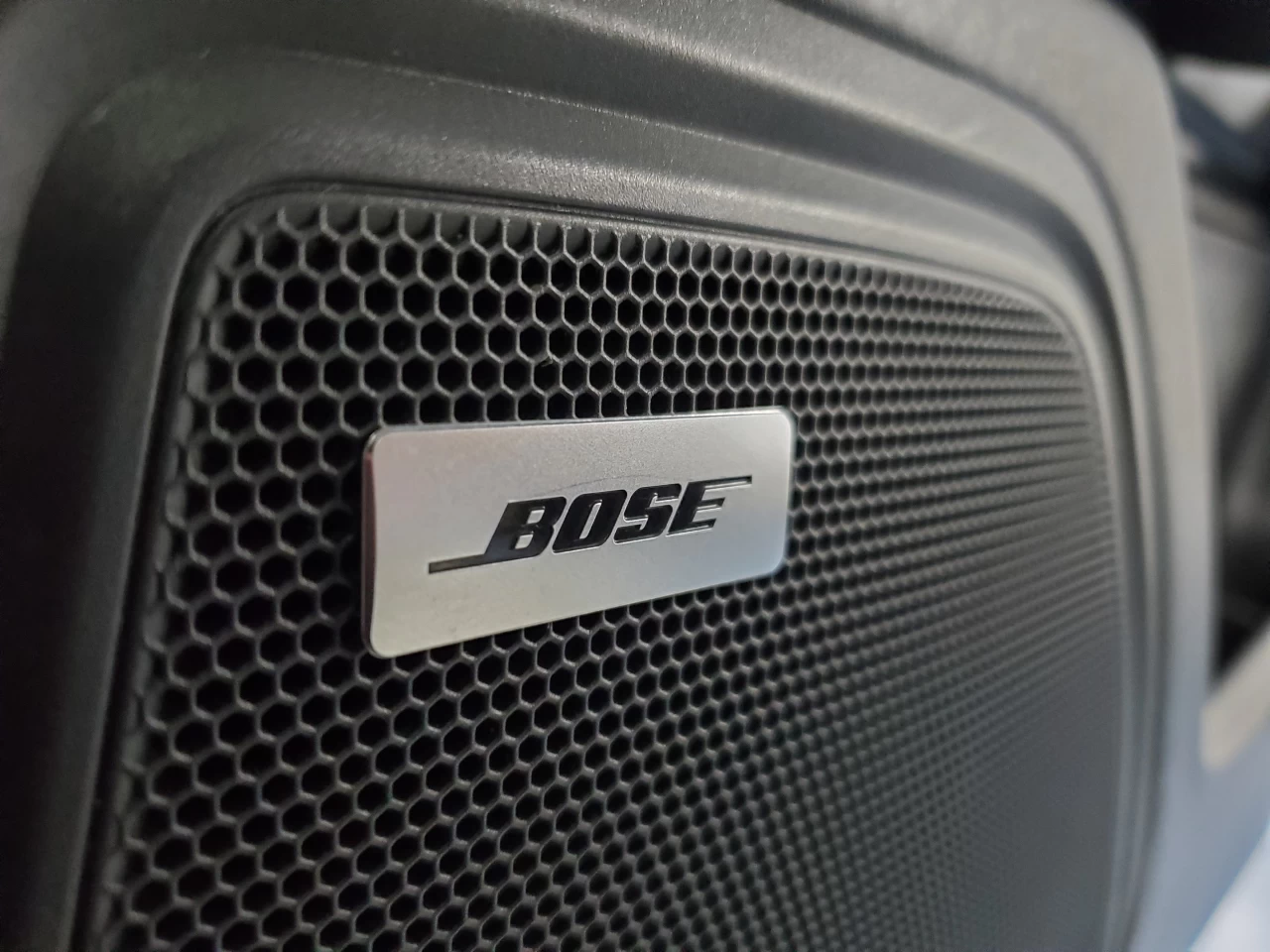 2015 Porsche Macan AWD 4dr Turbo Main Image