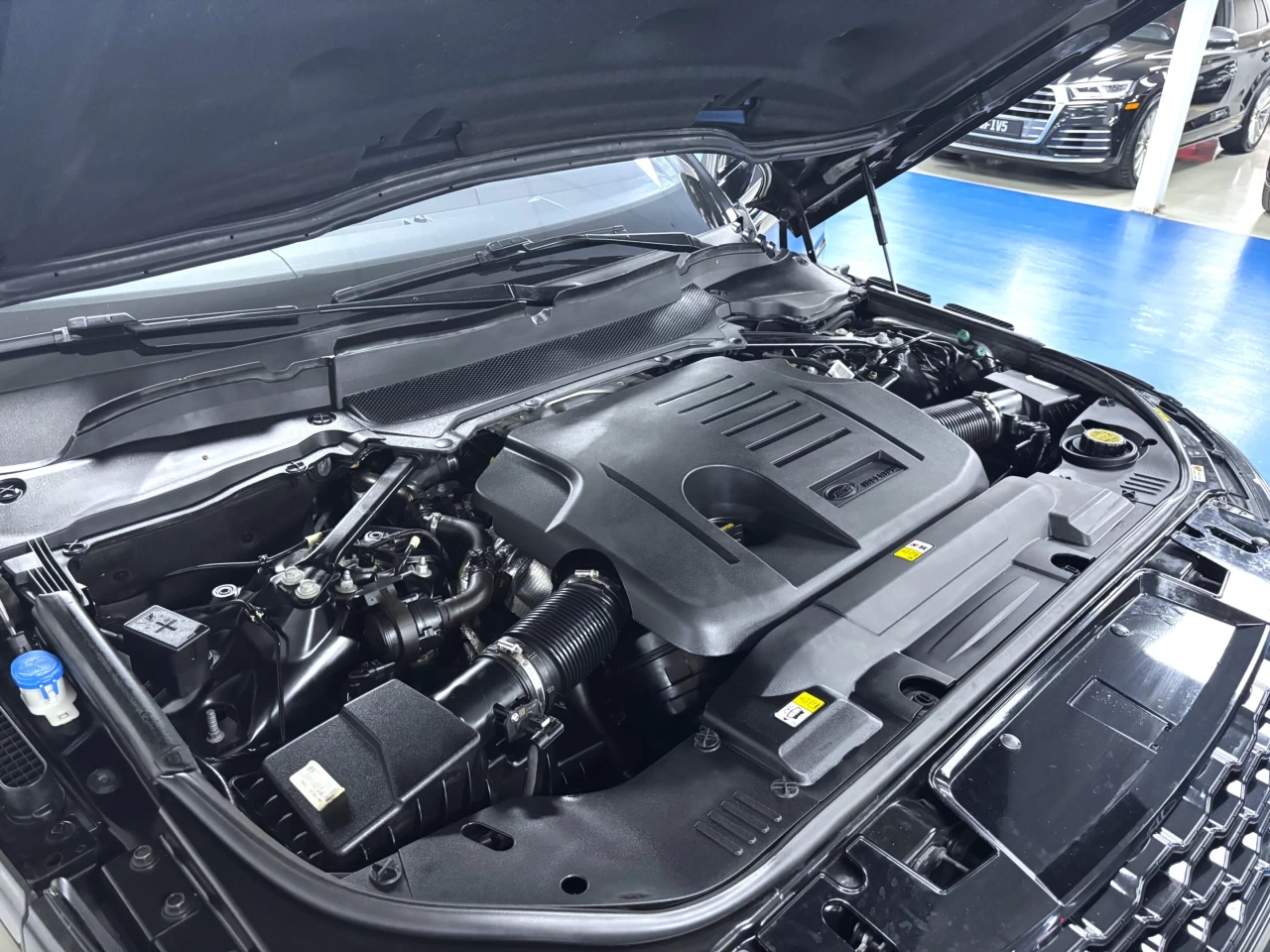 2020 Land Rover Range Rover Sport MHEV HST Main Image