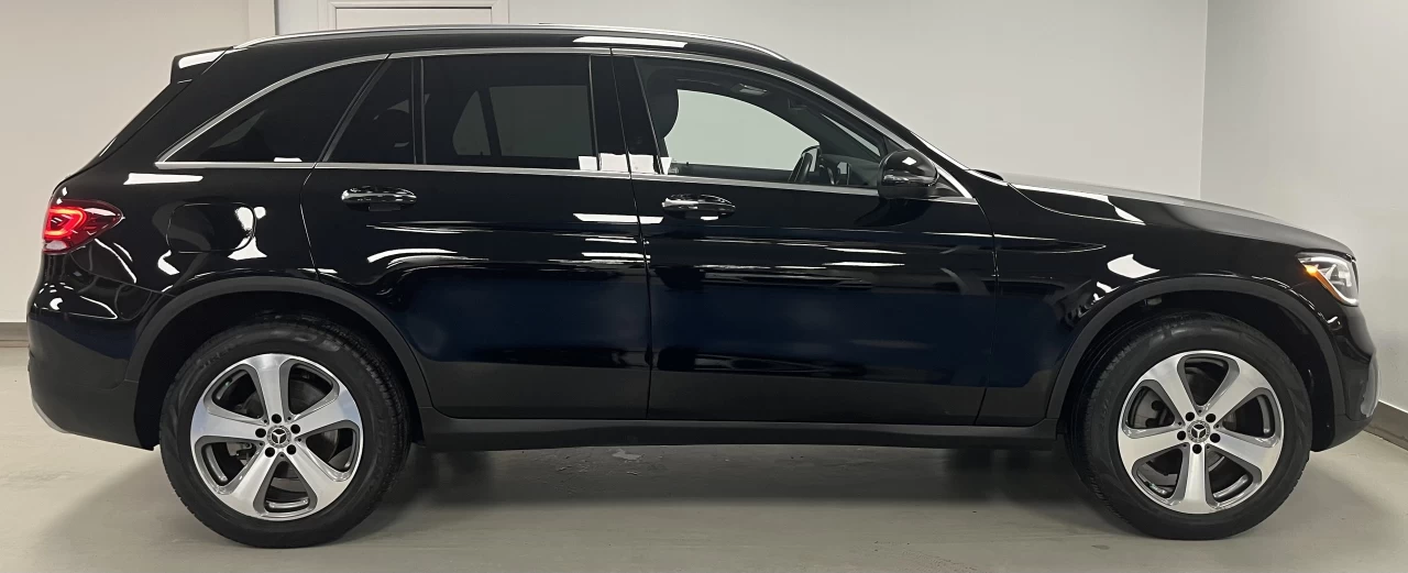 2021 Mercedes-Benz GLC GLC 300 4MATIC SUV *LOW KM* Main Image