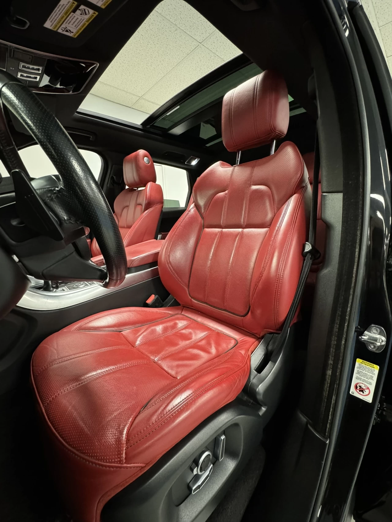 2016 Land Rover Range Rover Sport V8 SC Dynamic - FULL BLACK/RED - LOW KM - 510HP! Main Image