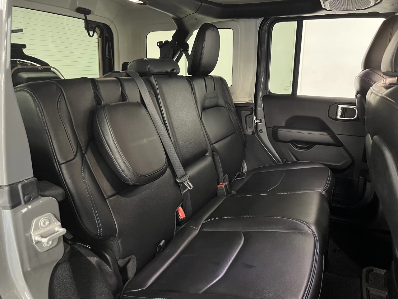 2022 Jeep Wrangler 4xe Unlimited Rubicon 4x4 Main Image