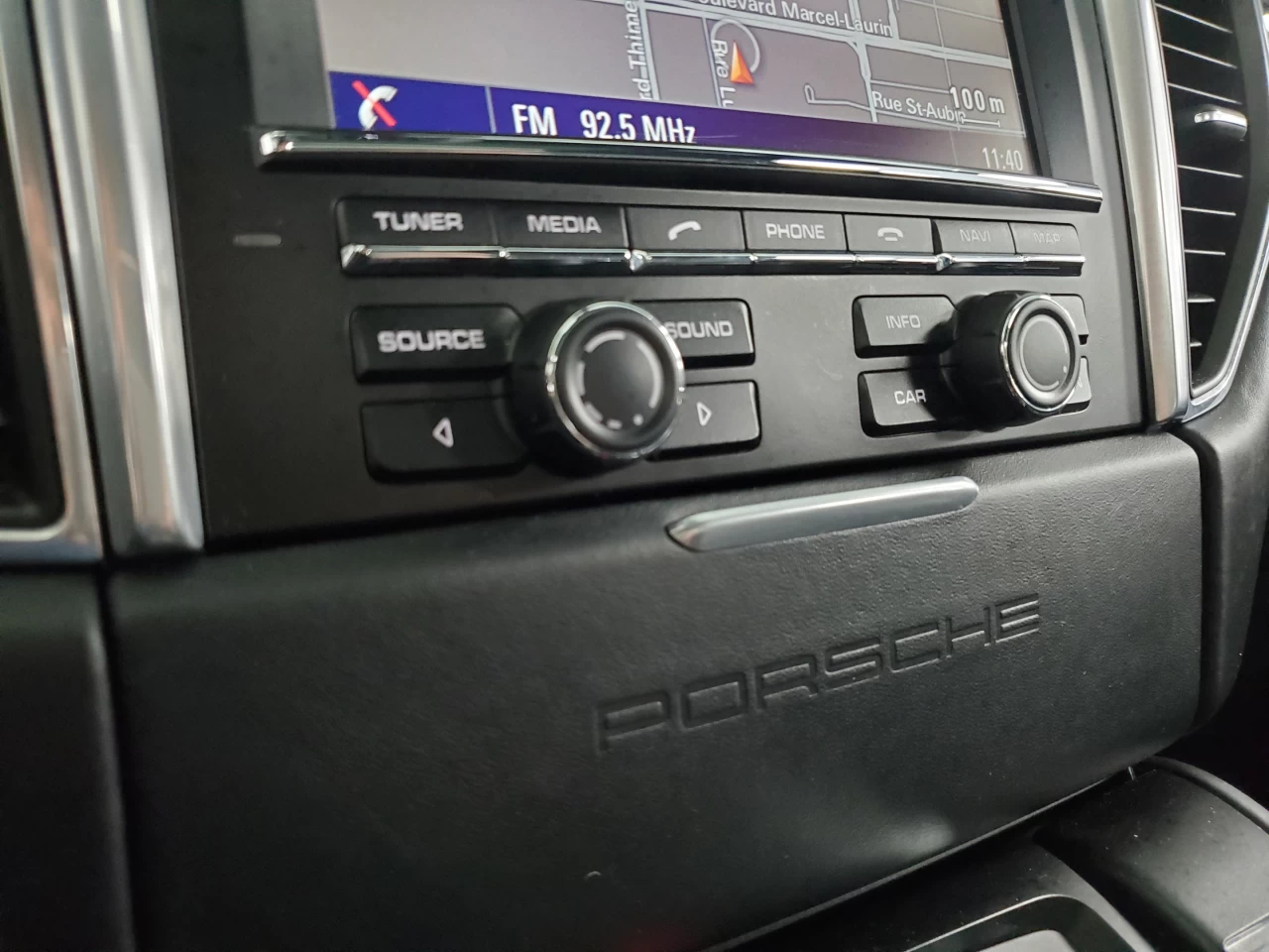 2015 Porsche Macan AWD 4dr Turbo Main Image