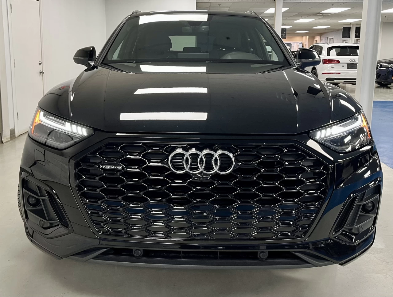 2022 Audi Q5 Sportback Technik 45 TFSI quattro *LOW KM* Main Image