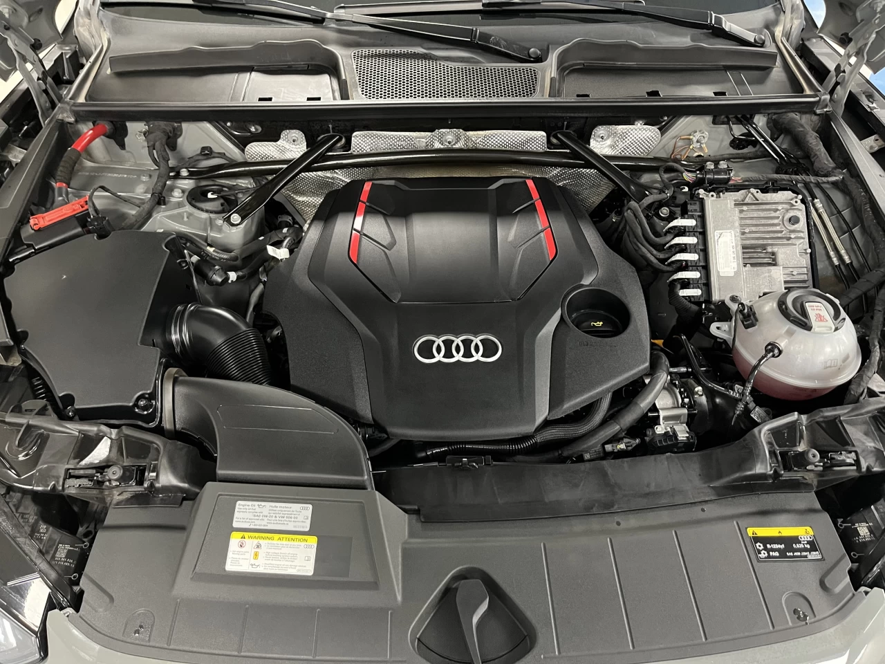 2022 Audi SQ5 QUANTUM GRAY  S-LINE  TECHNIC AIR RIDE Image principale