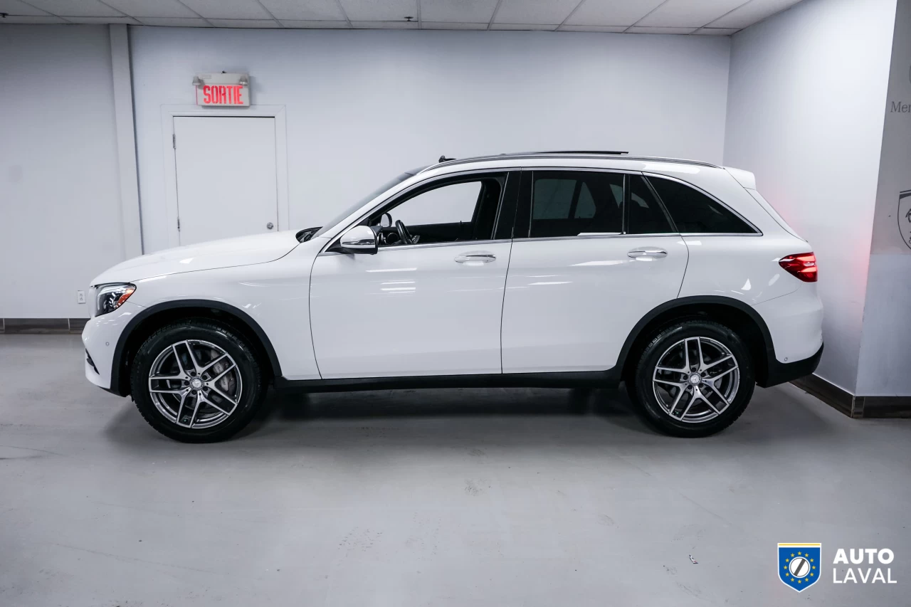 2016 Mercedes-Benz GLC 4MATIC 4dr GLC 300 Image principale