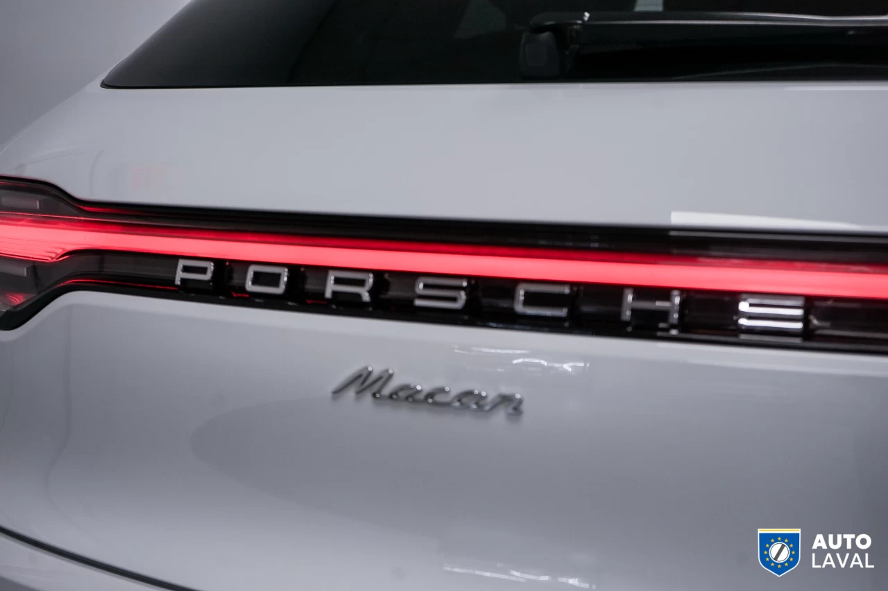 2021 Porsche Macan AWD Image principale