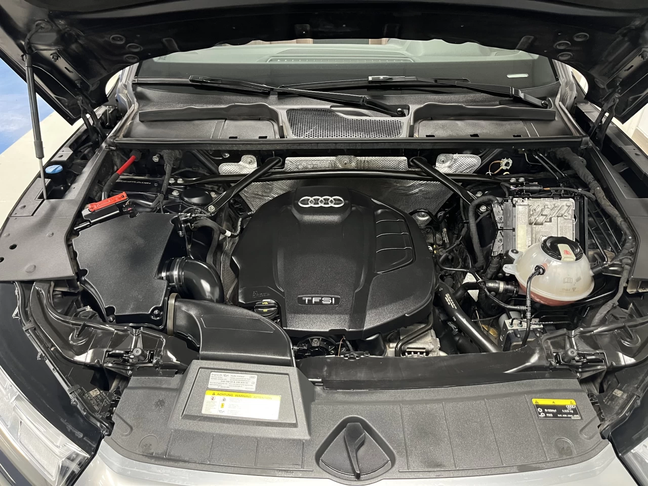 2020 Audi Q5 PREIMUM PLUS AUCUN ACCIDENT Image principale