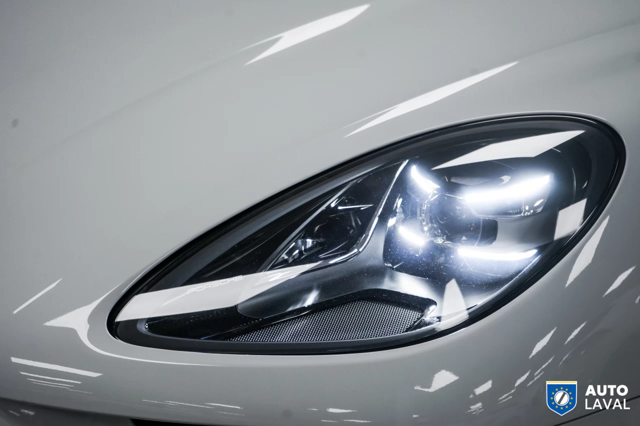 2021 Porsche Macan AWD Image principale