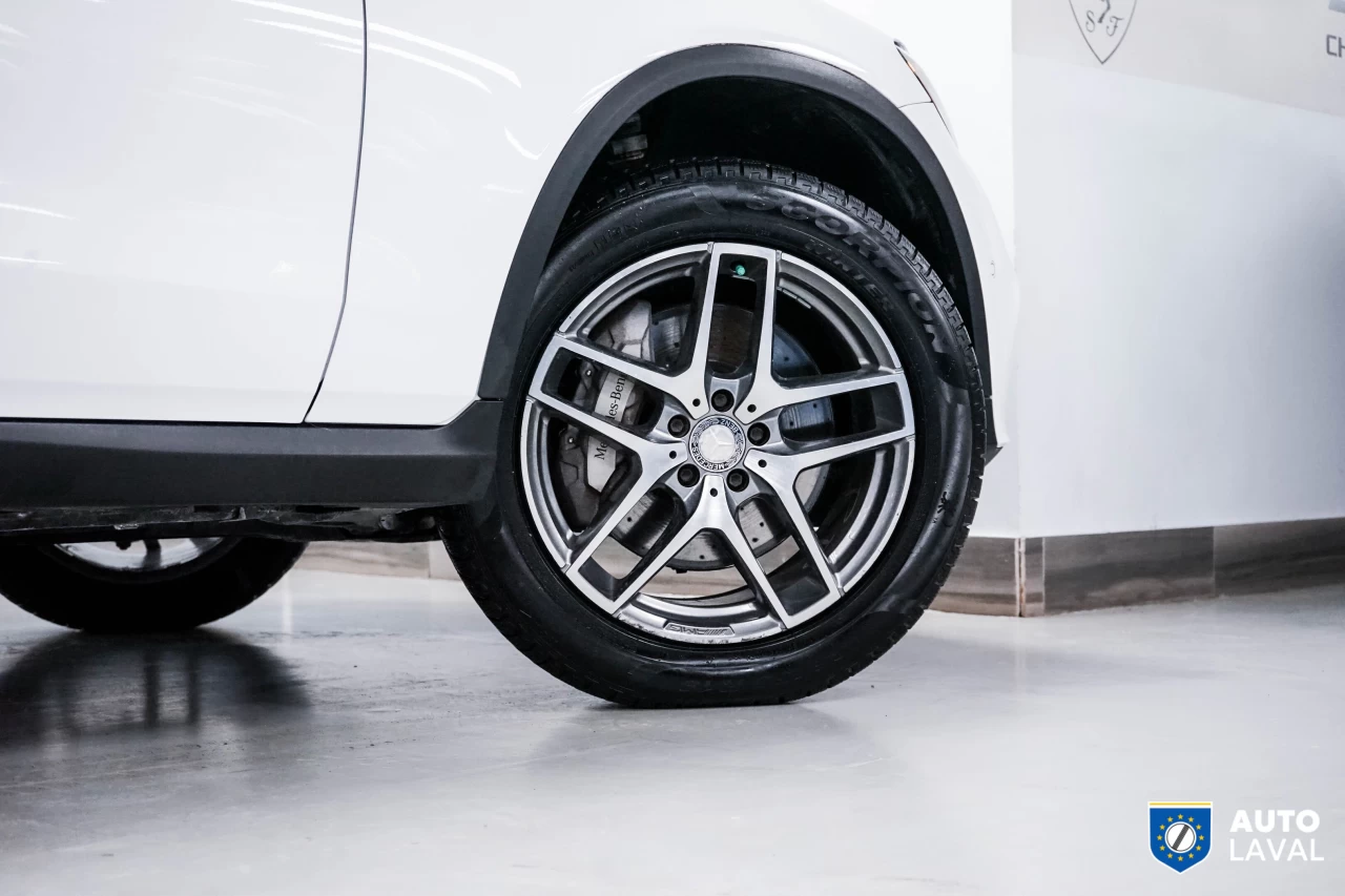 2016 Mercedes-Benz GLC 4MATIC 4dr GLC 300 Image principale