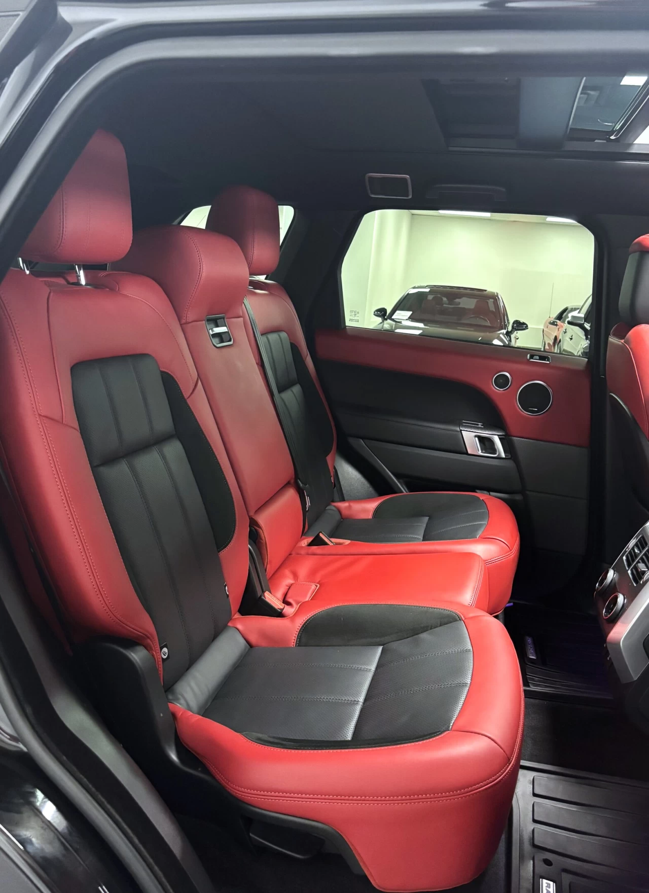 2020 Land Rover Range Rover Sport MHEV HST Image principale