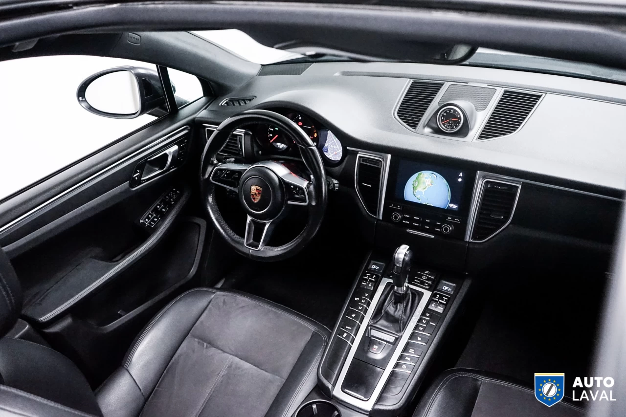 2017 Porsche Macan AWD   BOSE   BACKUP CAM   SUNROOF Image principale
