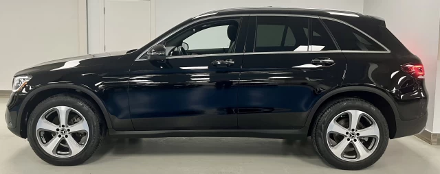 Mercedes-Benz GLC GLC 300 4MATIC SUV *LOW KM* 2021
