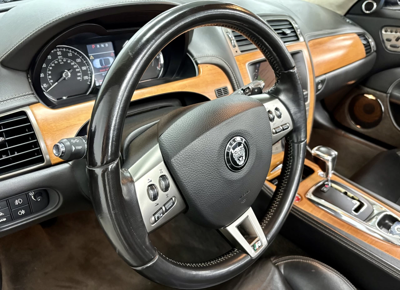 2008 Jaguar XK 2dr Conv XKR Image principale