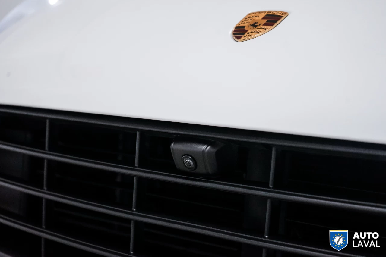 2021 Porsche Macan AWD Image principale