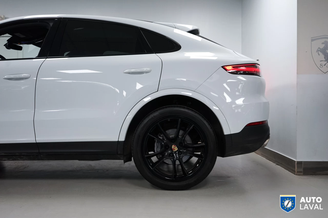 2022 Porsche Cayenne Coupe AWD Main Image