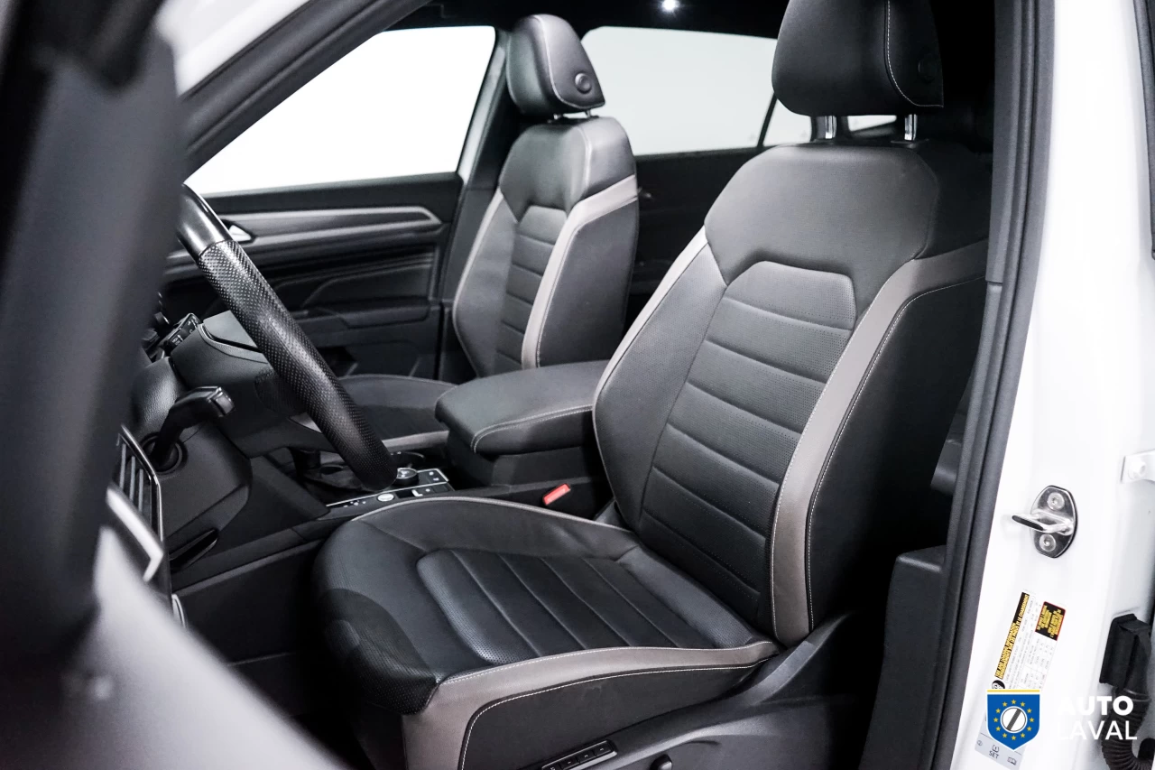 2020 Volkswagen Atlas Cross Sport Execline 3.6 FSI 4MOTION Main Image