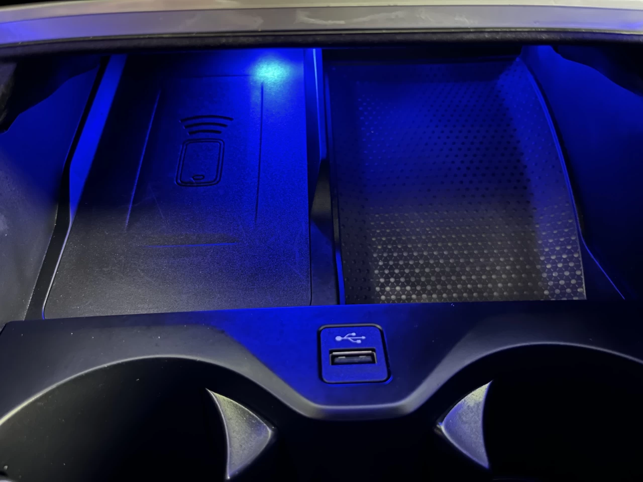 2023 BMW X6 SOLD MSPORT-FROZEN BLACK METALLIC-SKY LOUNGE Main Image