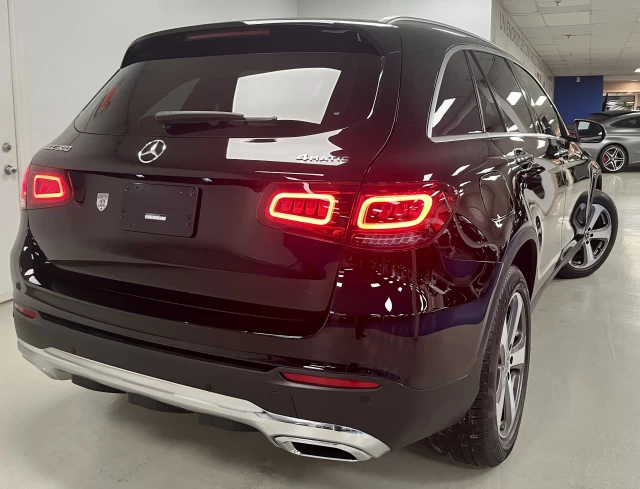 Mercedes-Benz GLC GLC 300 4MATIC SUV *LOW KM* 2021