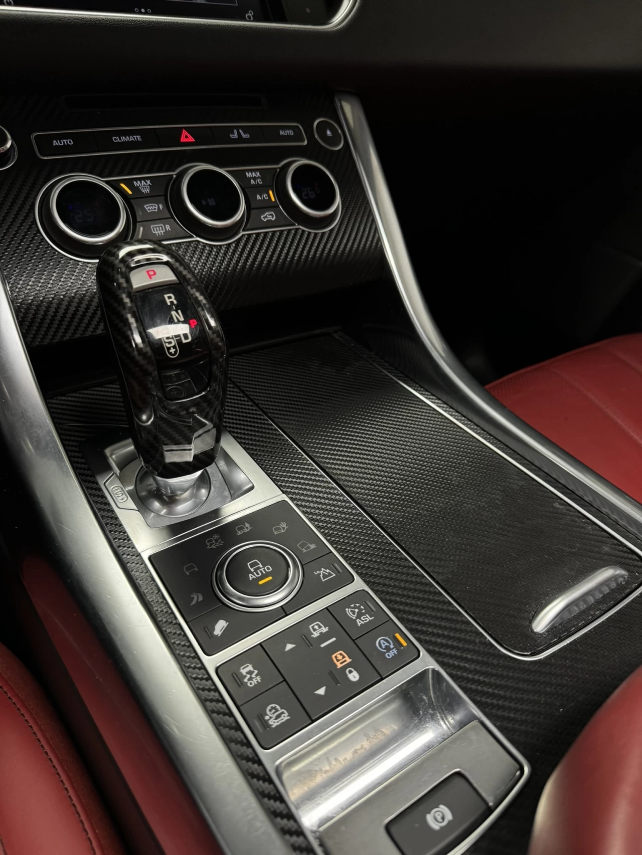 2016 Land Rover Range Rover Sport V8 SC Dynamic - FULL BLACK/RED - LOW KM - 510HP! Image principale