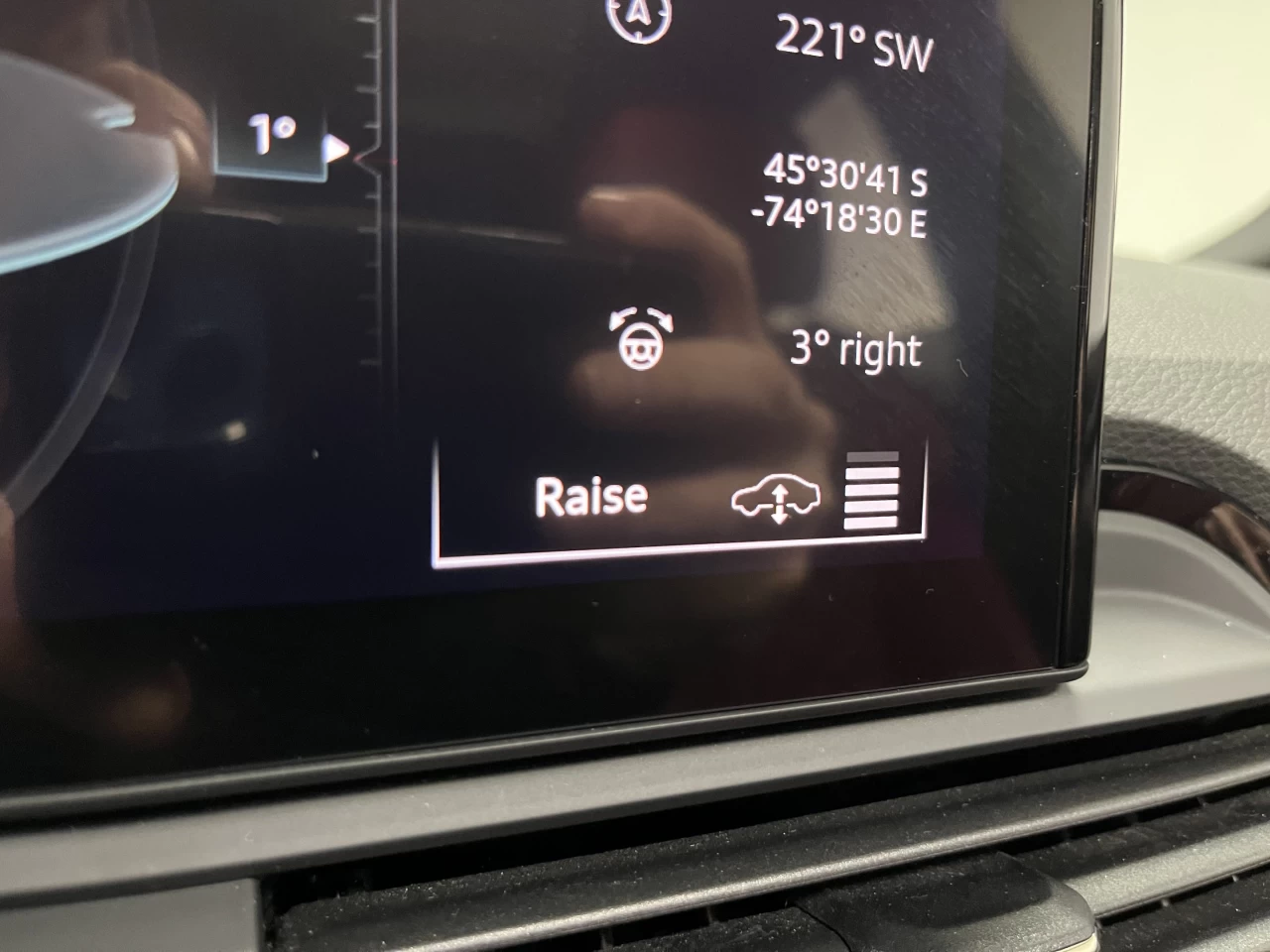 2022 Audi SQ5 QUANTUM GRAY  S-LINE  TECHNIC AIR RIDE Main Image