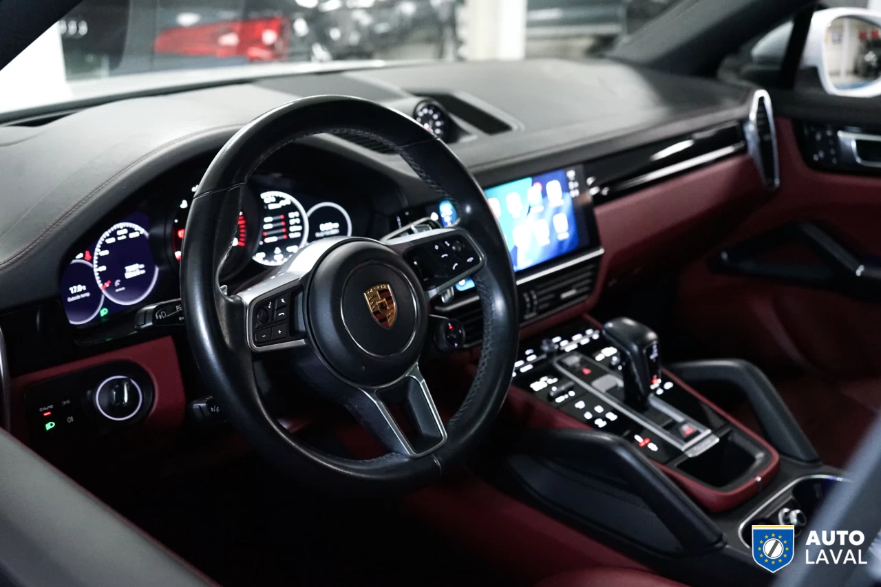 2022 Porsche Cayenne Coupe AWD Image principale