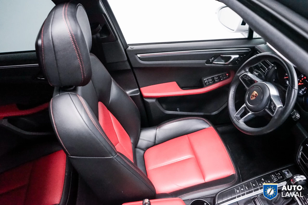 2021 Porsche Macan AWD Image principale